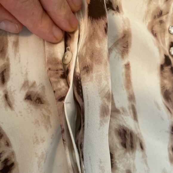 Jennifer Lopez Zebra Blouse - Picture 5 of 5